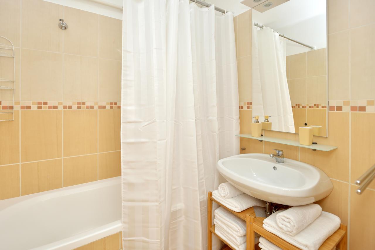 Deak Apartment Будапеща Екстериор снимка