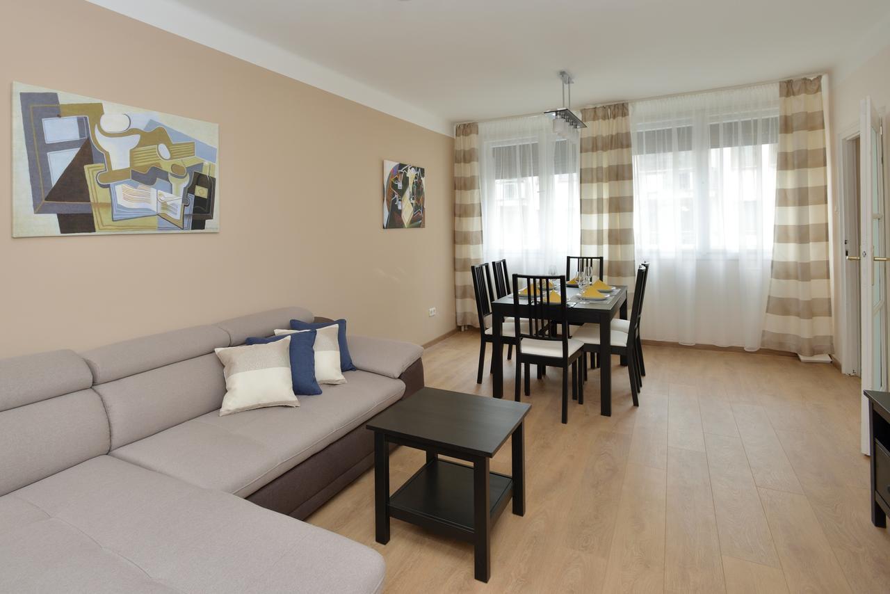 Deak Apartment Будапеща Екстериор снимка